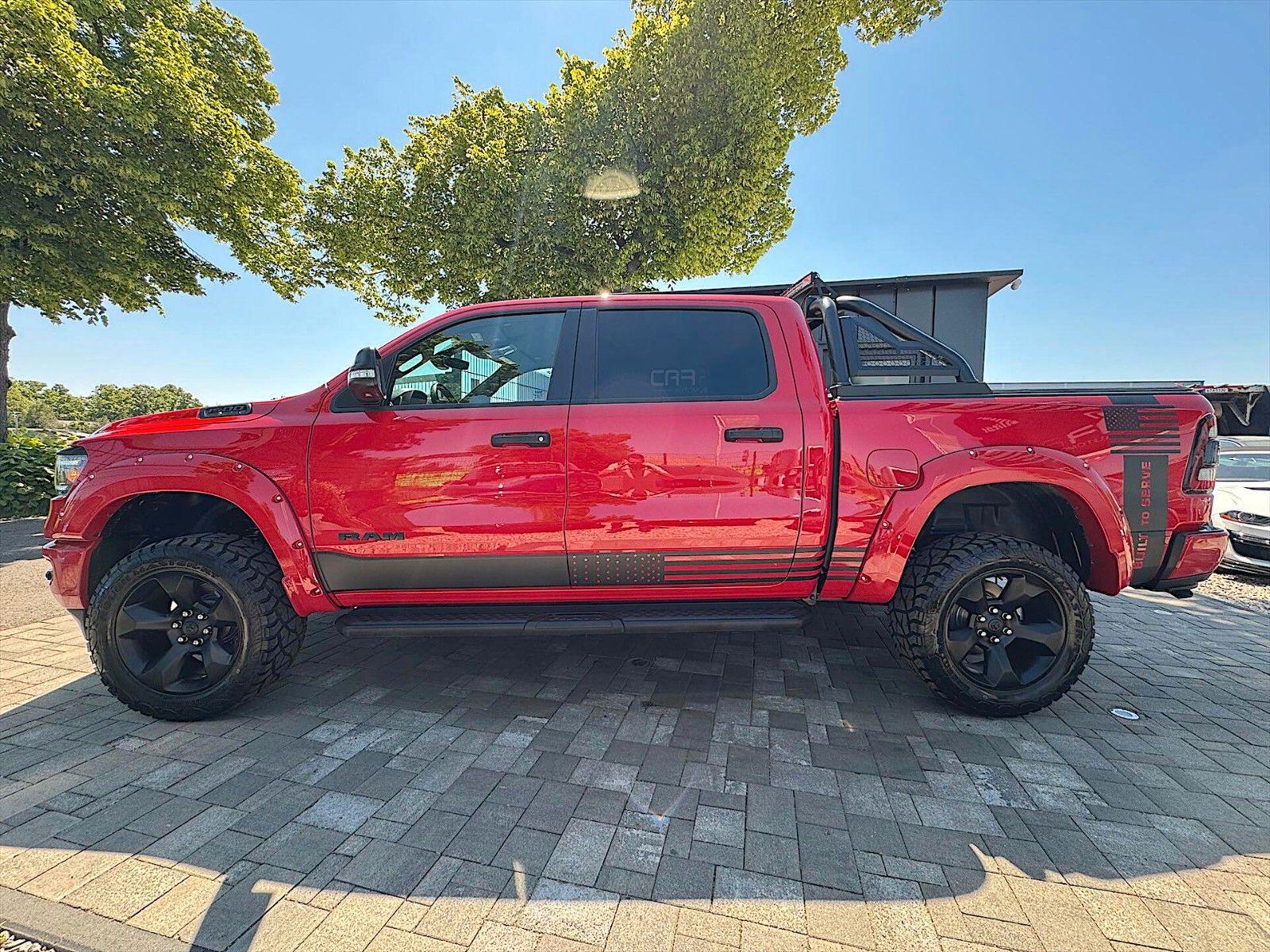 Fahrzeugabbildung Dodge RAM 5.7 V8 HEMI 4x4 Offroad BUILT TO SERVE *LED*