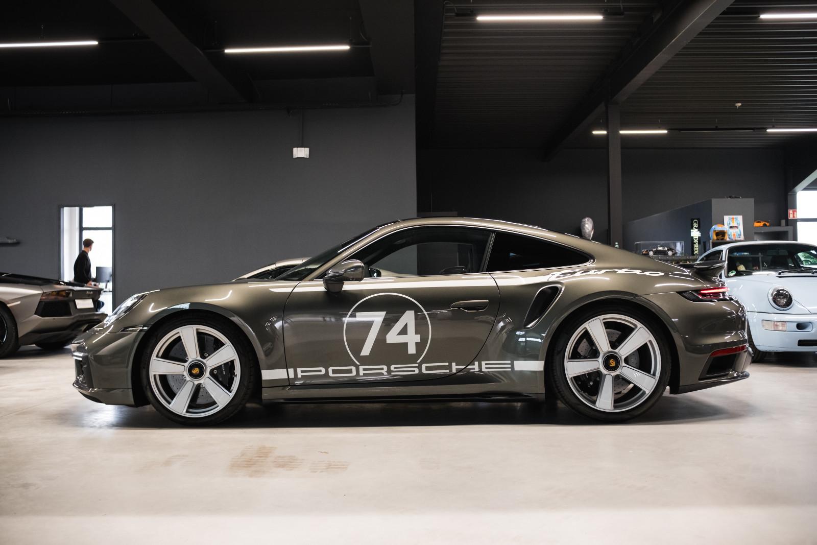 Porsche 992/911 Turbo 50 Jahre Heritage-Nachtsicht-Inno