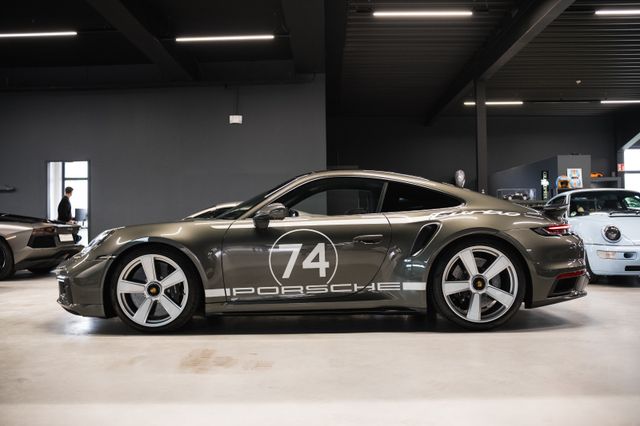 Porsche 992/911 Turbo 50 Jahre Heritage-Nachtsicht-Inno