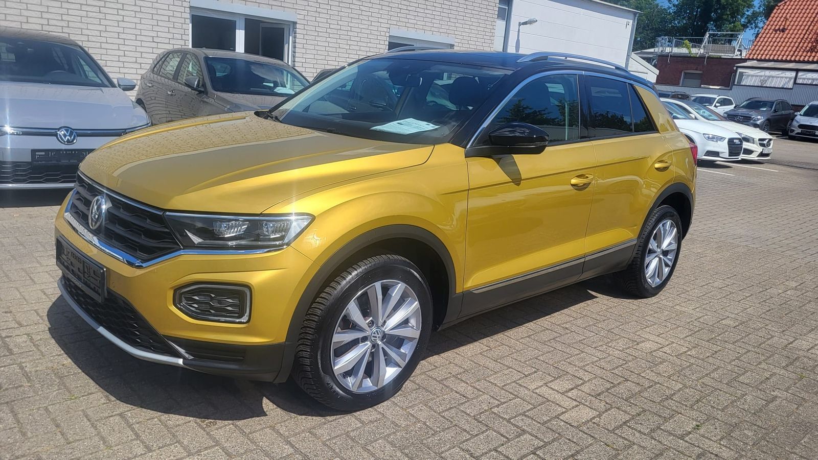 VW T-Roc Style 1.5 TSI DSG PANO PDC KAM NAVI