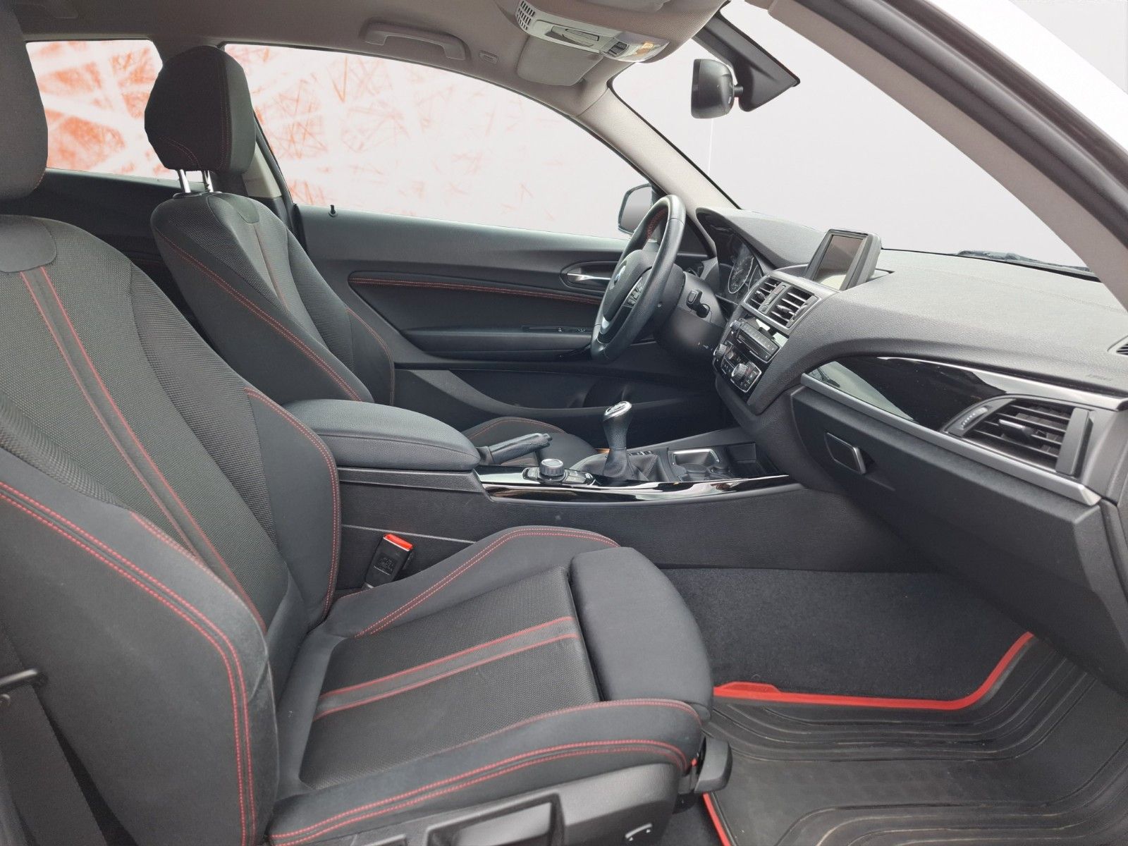 Fahrzeugabbildung BMW 118 d Sport Line ! 1te Hand ! LED ! TOP !