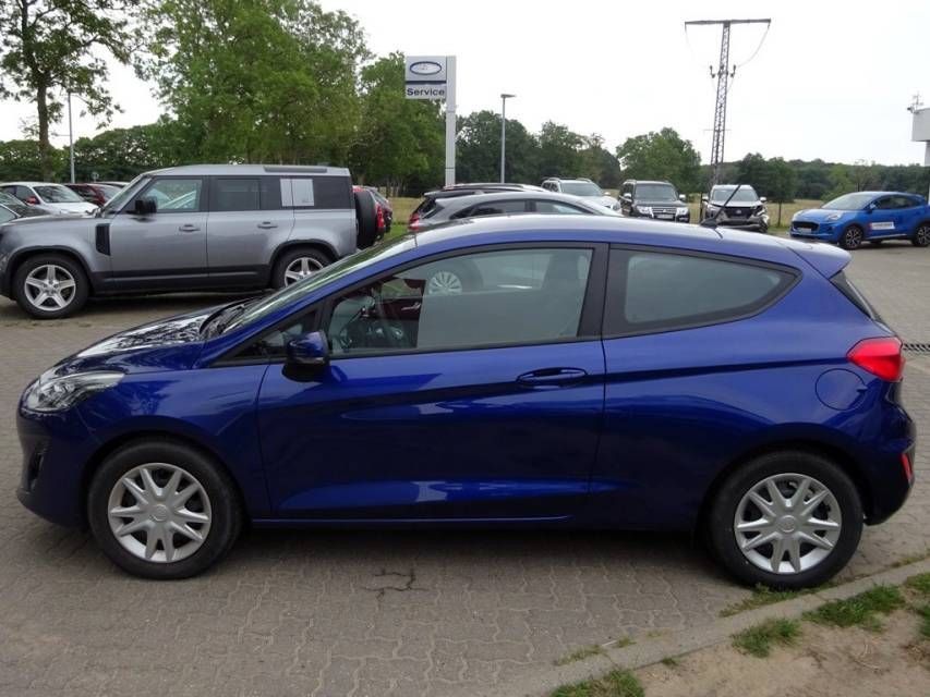 Fahrzeugabbildung Ford Fiesta 1,1 Cool & Connect Klima Winterpaket