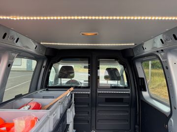 Volkswagen Caddy - 12