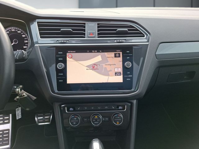 Tiguan 2.0 TSI R-LIne 4MOTION *DSG*LED*AHK*NAVI*
