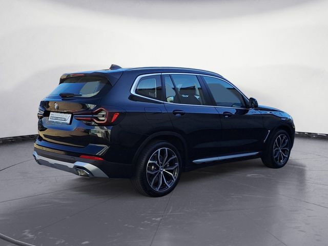 BMW X3 xDrive30i Panorama AHK 20' Leder