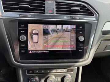 Fahrzeugabbildung Volkswagen Tiguan Allspace Highline 4Motion DSG 7 Sitze uvm