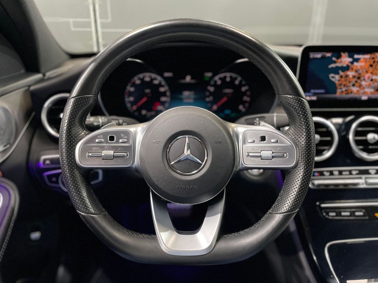 Fahrzeugabbildung Mercedes-Benz C 300 T AMG Night#LED#Mbux#360°#M-Beam#Burmester