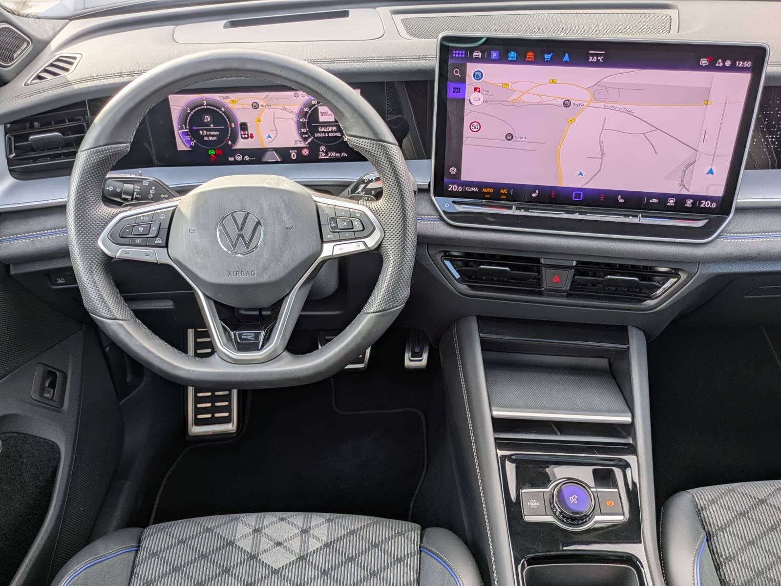 Fahrzeugabbildung Volkswagen Tayron 2.0 TDI 4M R-Line 7Si*MATRIX*AHK*PANO*HUD