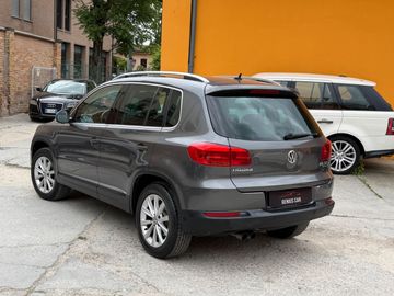 Volkswagen Tiguan - 4