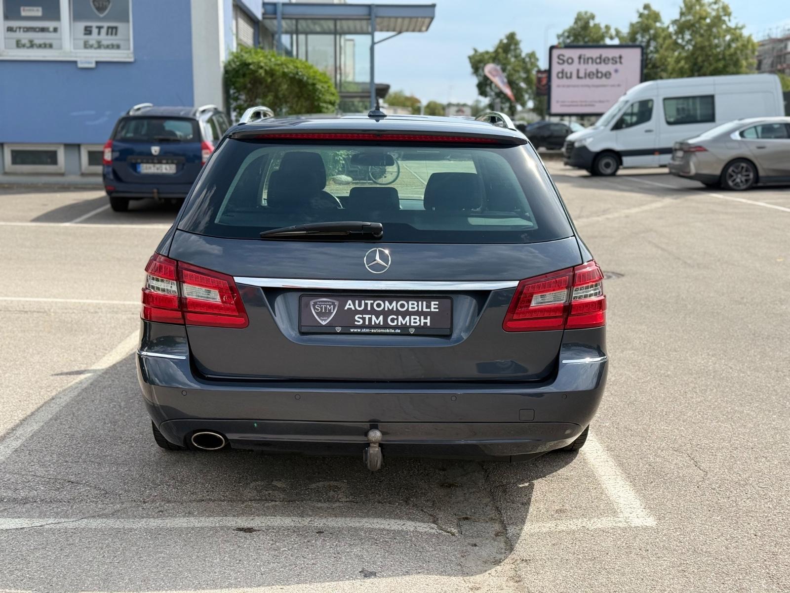 Mercedes-Benz E 200 CGI T Blue AVANTGARDE SHZ AHK NAVI XENON