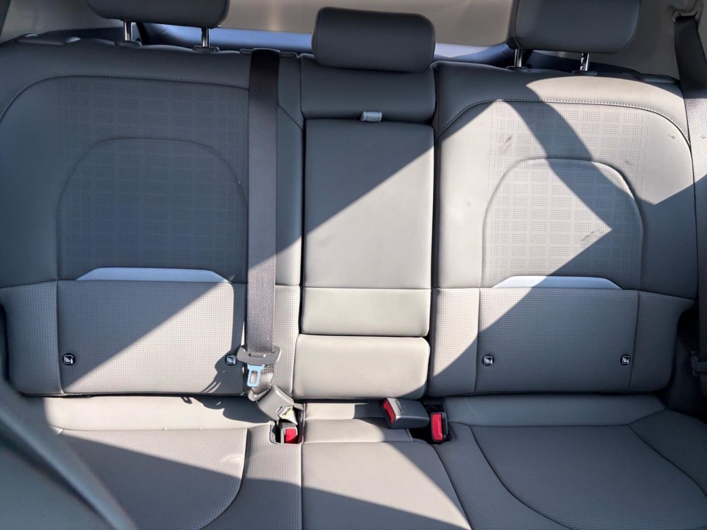 Fahrzeugabbildung Kia EV3 150 kW Earth Navi Digitales Cockpit Soundsys