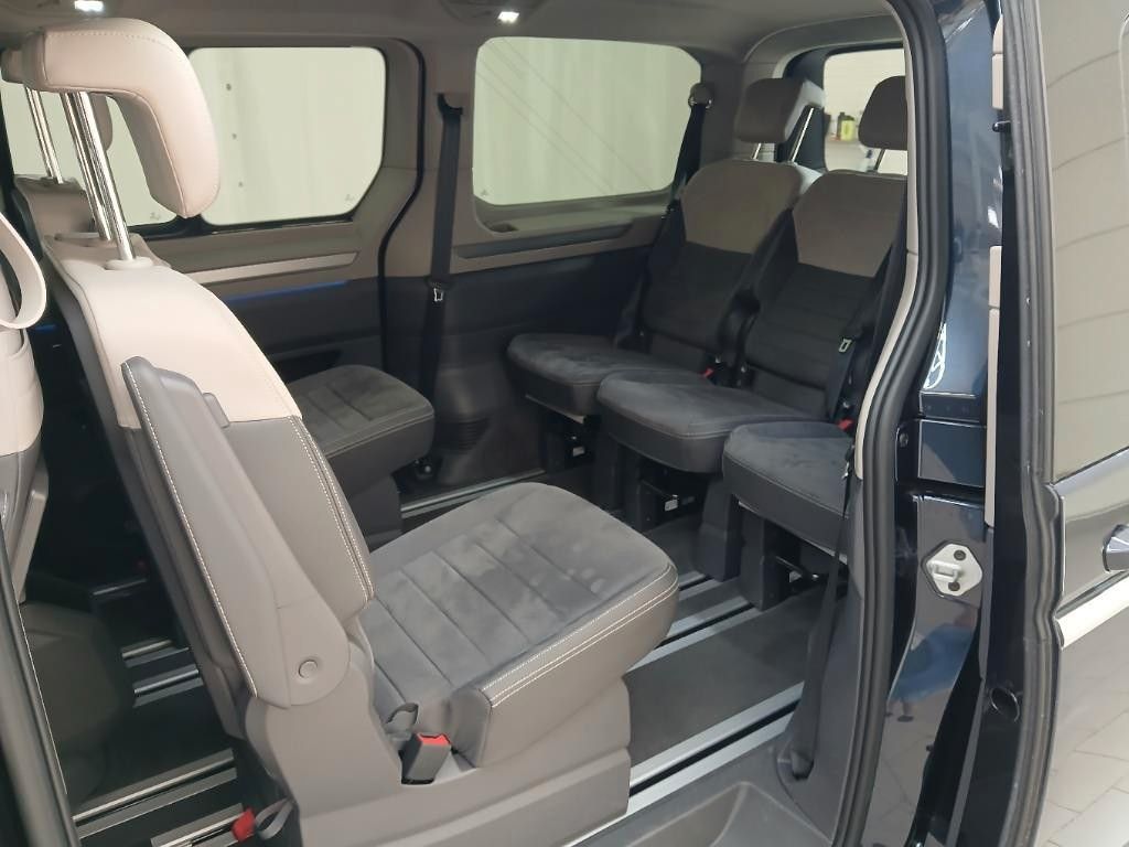 Fahrzeugabbildung Volkswagen T7 Multivan Style lang H&k vis-a-vis AHK ACC StH