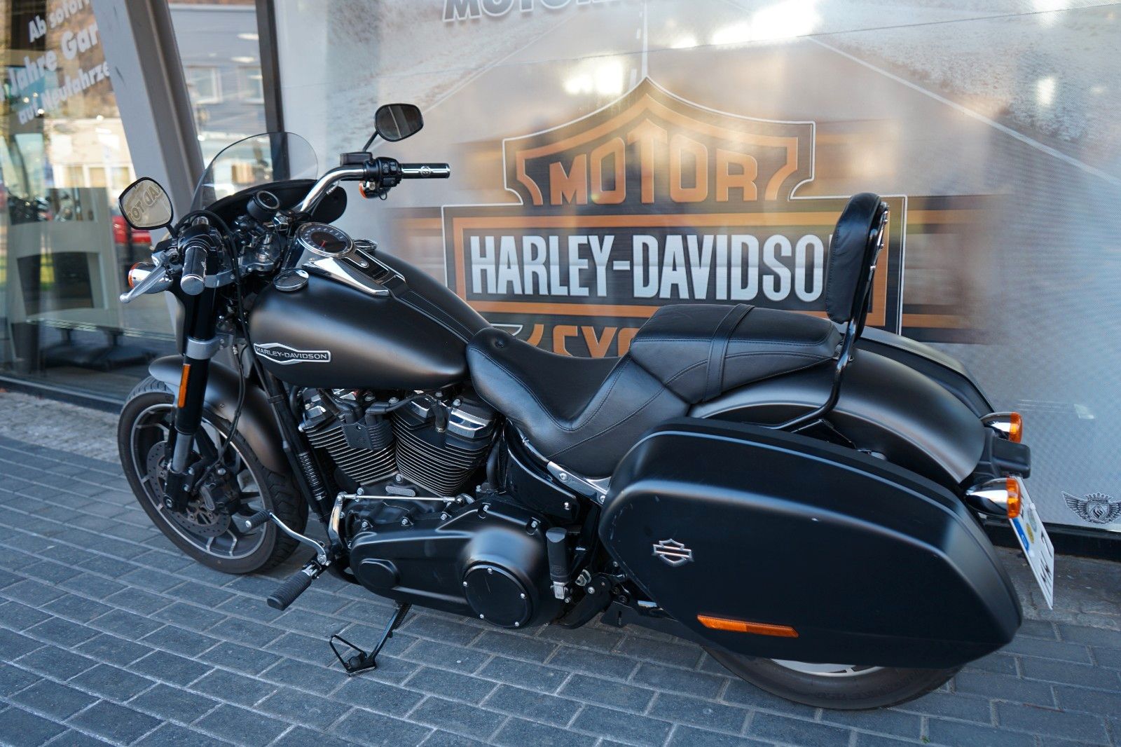 Fahrzeugabbildung Harley-Davidson Sport Glide 107 - MY20 - Guter Zustand - Jekill