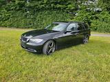 BMW E91 325i 3l - BMW 325 aus 2008: Kombi