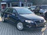 Volkswagen Passat Lim. Comfortline  Nav Pdc Aus 1 Hand - gebrauchte VW Passat aus dem Jahr 2009