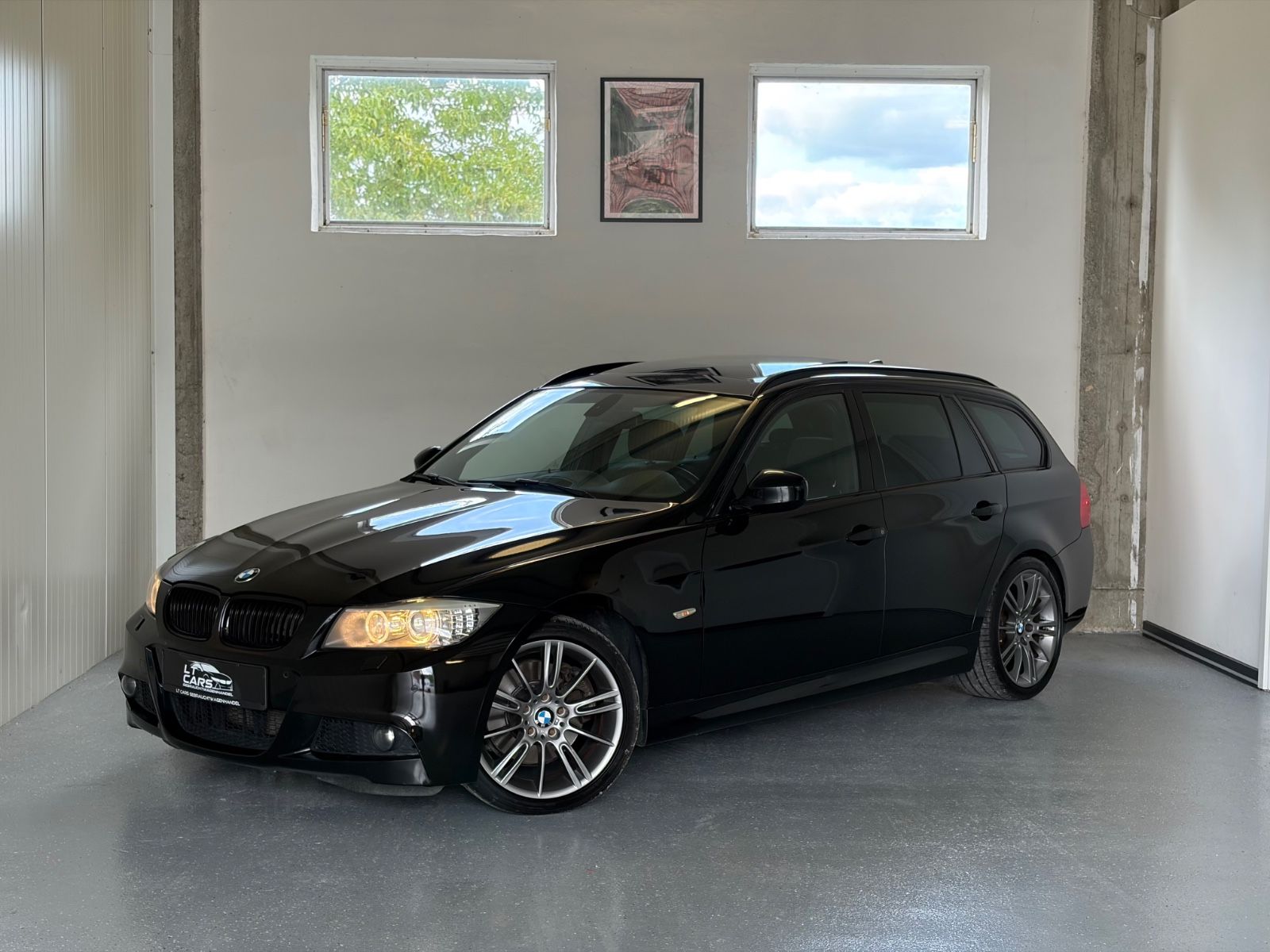 BMW 330 - 1