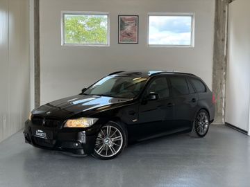 BMW 330 - 1