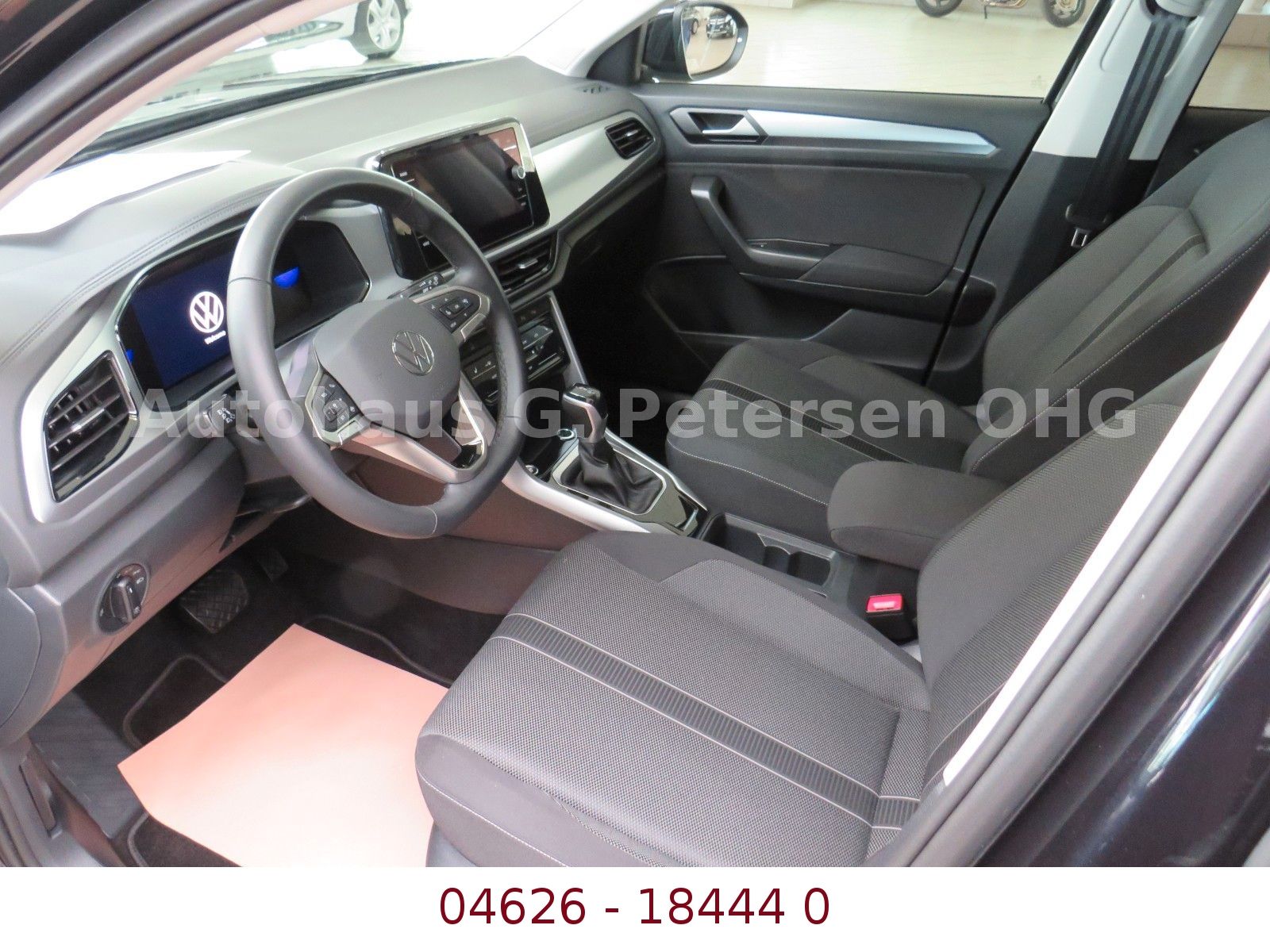 Fahrzeugabbildung Volkswagen T-Roc Life 1.5TSI*DSG*LED*Spur*ACC*Fernlicht*SHZ