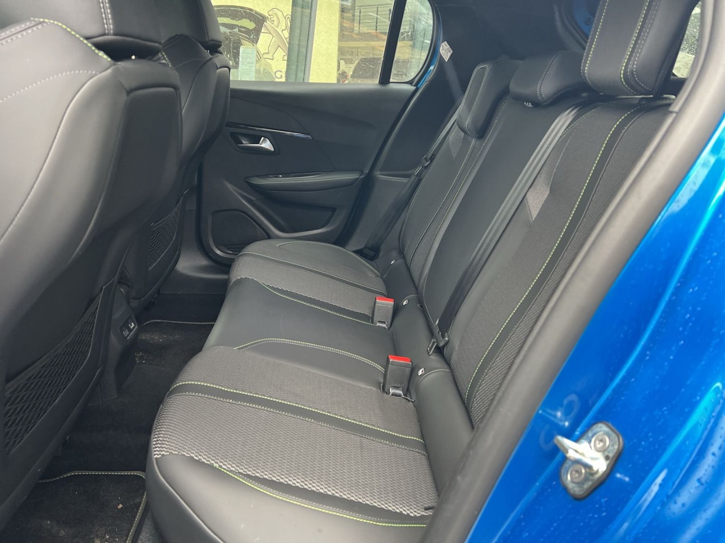 Fahrzeugabbildung Peugeot 208 GT PureTech 100 Navi 360 Kamera DAB SHZ ACC