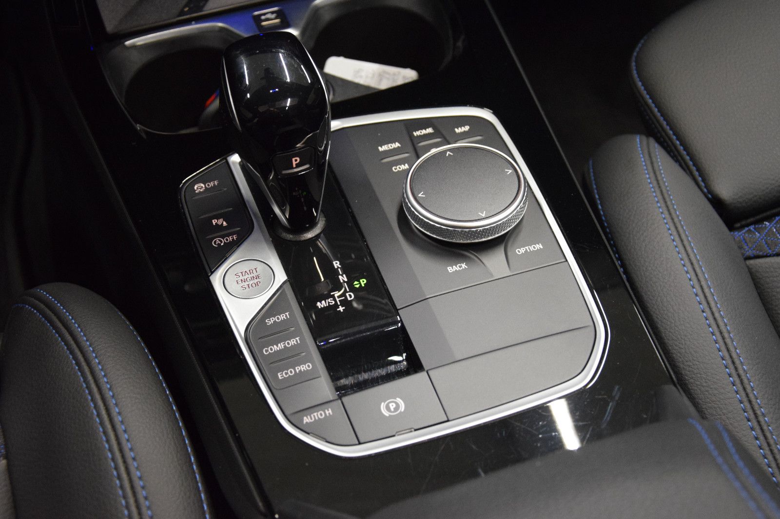 Fahrzeugabbildung BMW 220 d xDrive Gran Coupé M Sport Pano ACC Memory