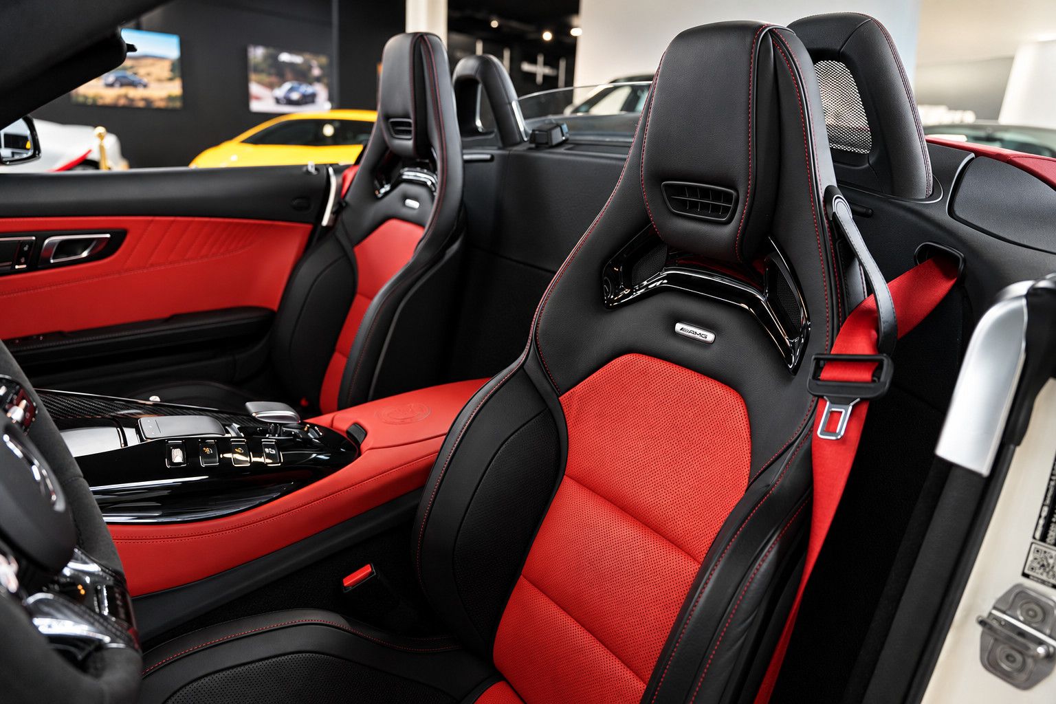 Fahrzeugabbildung Mercedes-Benz AMG GT C Roadster *Perf-Sitze*Burmester*NightPak