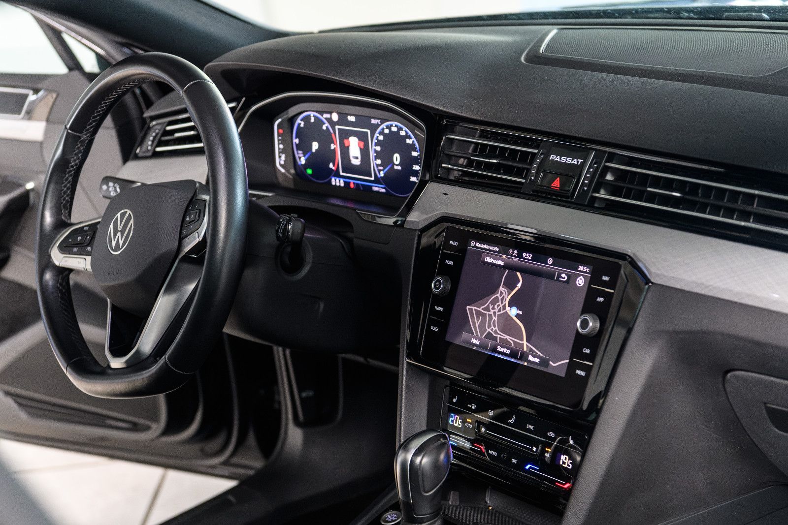 Fahrzeugabbildung Volkswagen Passat Business 2.0 TDI +Massage +Pano *Kamera