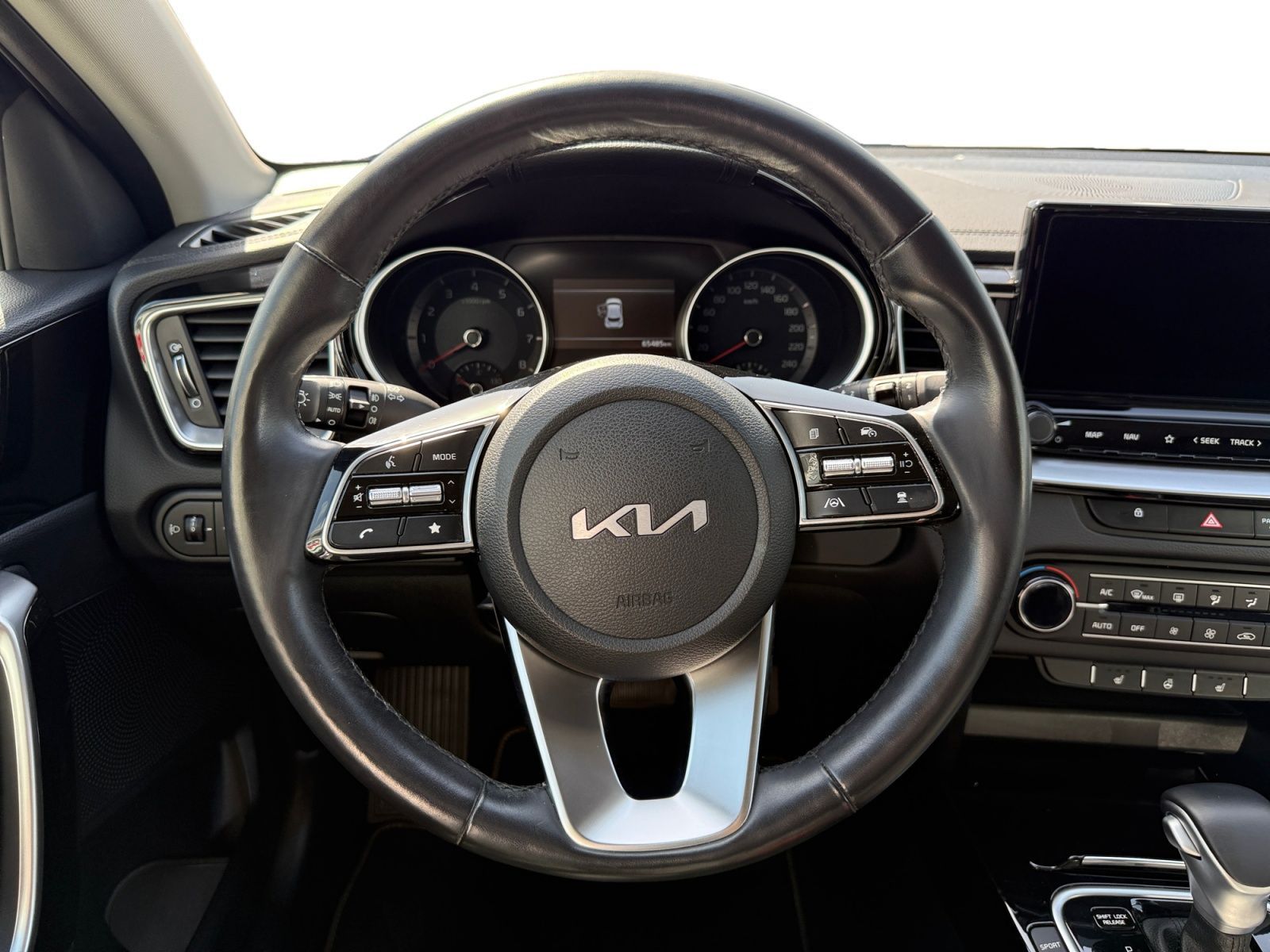 Fahrzeugabbildung Kia XCeed Xceed 1.5 T-GDI Vision RFK ACC