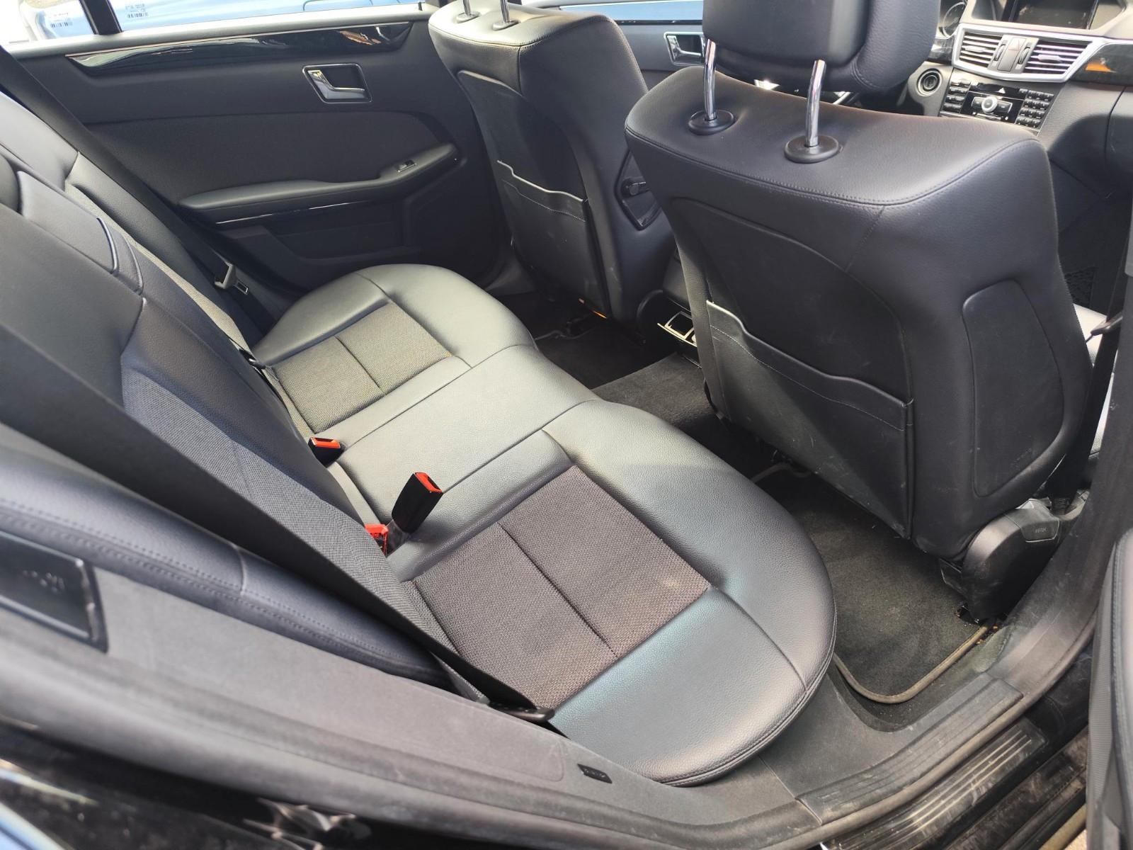 Mercedes-Benz E250 2011 — photo 11