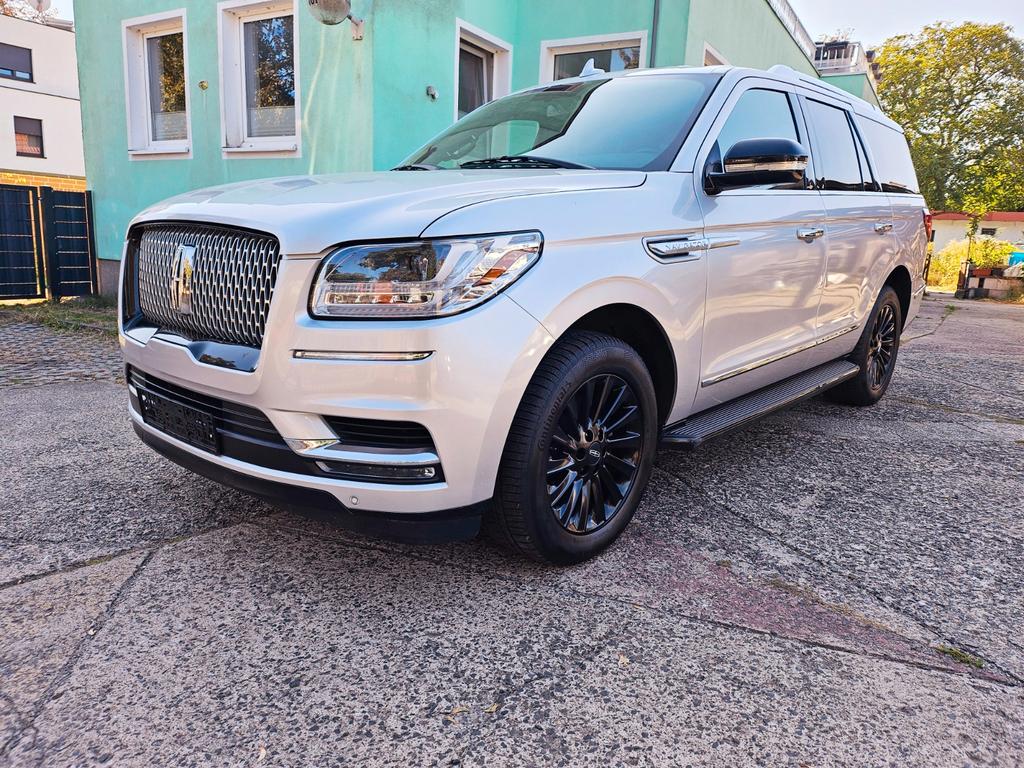 Lincoln Navigator