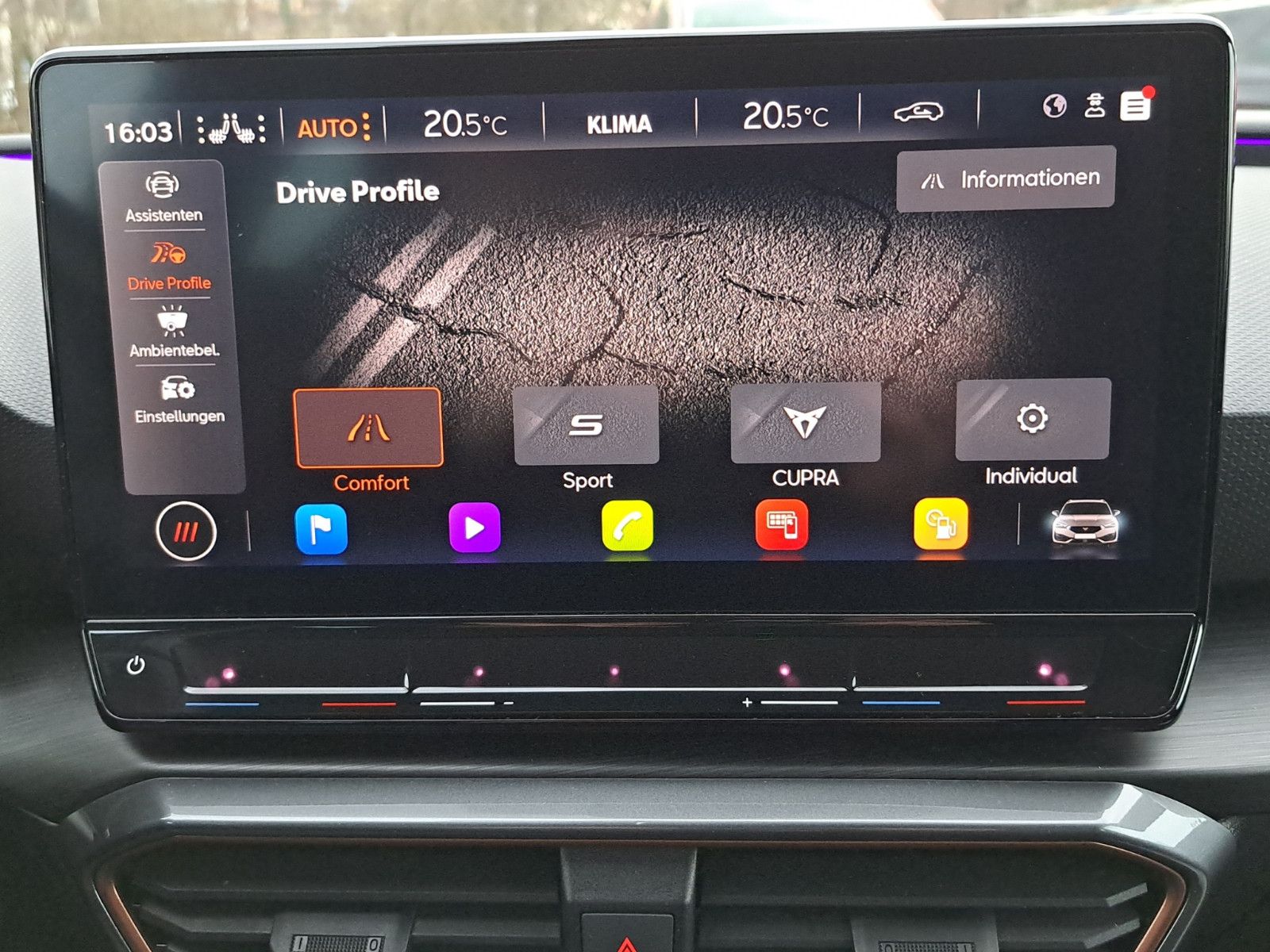 Leon Sportstourer VZ 4Drive 2.0 TSI DSG AHK