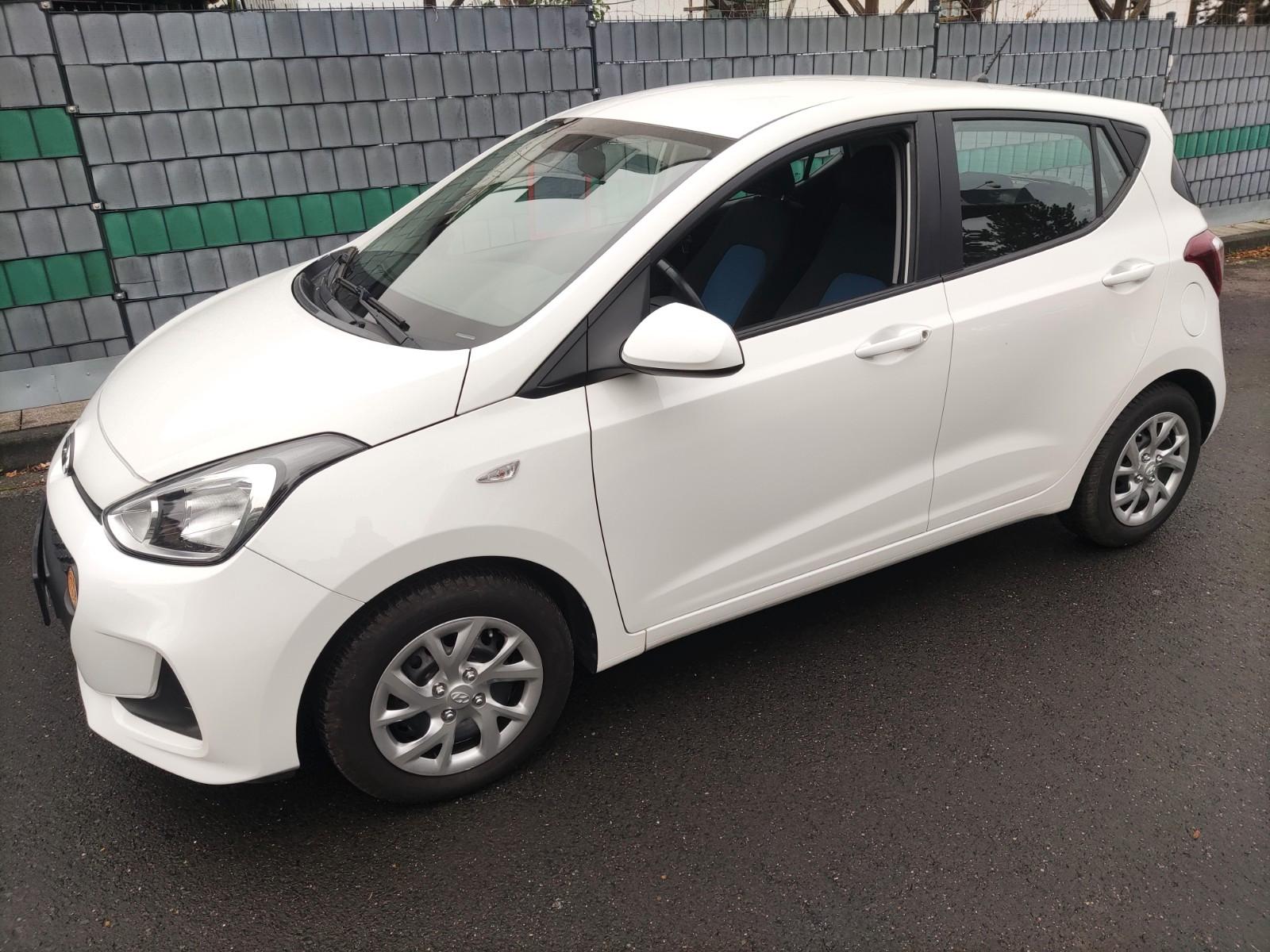 Hyundai i10 1.0 Trend Scheckheft gepflegt