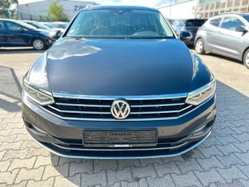 Volkswagen Passat Variant - 2