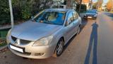 Mitsubishi Lancer CS0 1.6 Behindertenumbau Handgas - Mitsubishi Lancer mit Benzin-Antrieb: Limousine, 1.6