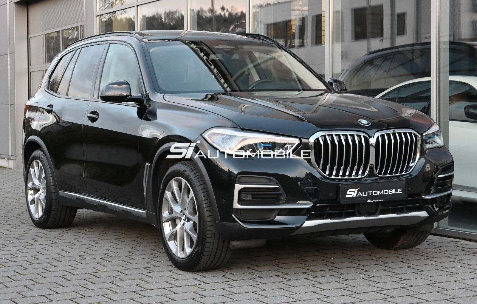 Fahrzeugabbildung BMW X5 xDr. 30d xLine °UVP 107.240€°LUFTFED°INTEGRAL