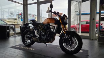 Suzuki GSX 8T