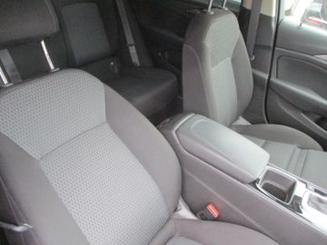 Opel Insignia - 12
