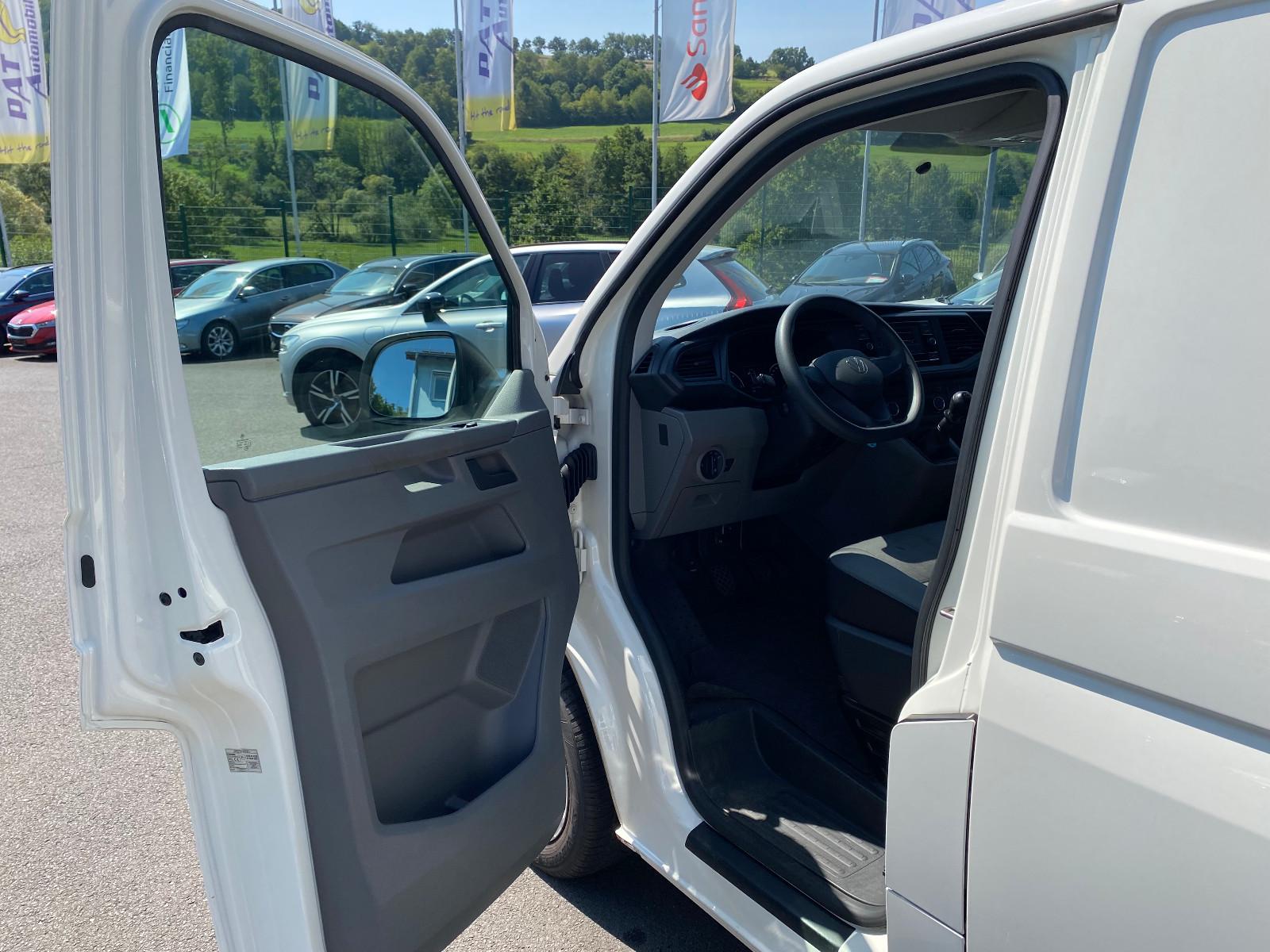 Volkswagen T6.1 Transporter 2.0 TDI DAB Seitenwindassistent