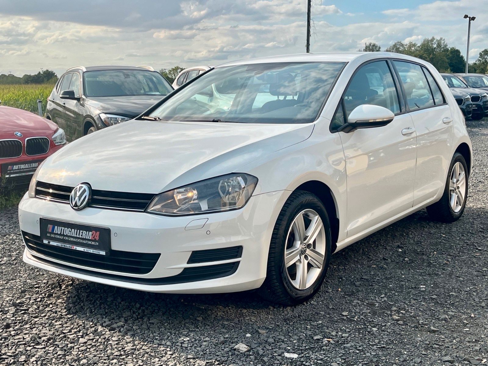 Fahrzeugabbildung Volkswagen Golf VII 1.4 TSI Comfort Navi *ZAHNRIEMEN NEU*