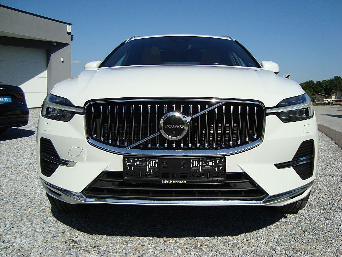 Volvo XC60 B4 R-Design AWD Geartronic 1-Hand TOP  !!