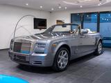 Rolls-Royce Phantom Drophead Coupé - Rolls-Royce Phantom: Drophead
