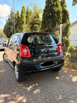 Nissan Pixo 1.0 l mit TÜV 2028 - scheckheftgepflegte Nissan Pixo