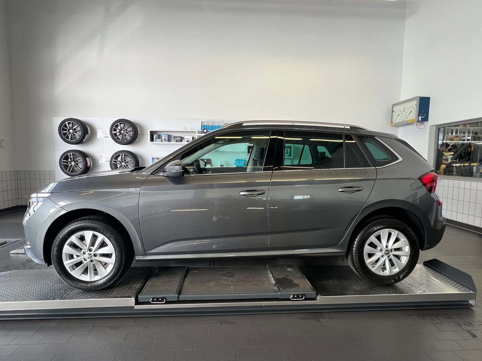 Fahrzeugabbildung SKODA Kamiq Selection 1.0 TSI DSG *LED, ACC, SmartLink