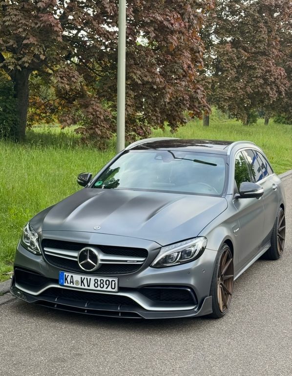 Mercedes-Benz C 63 AMG