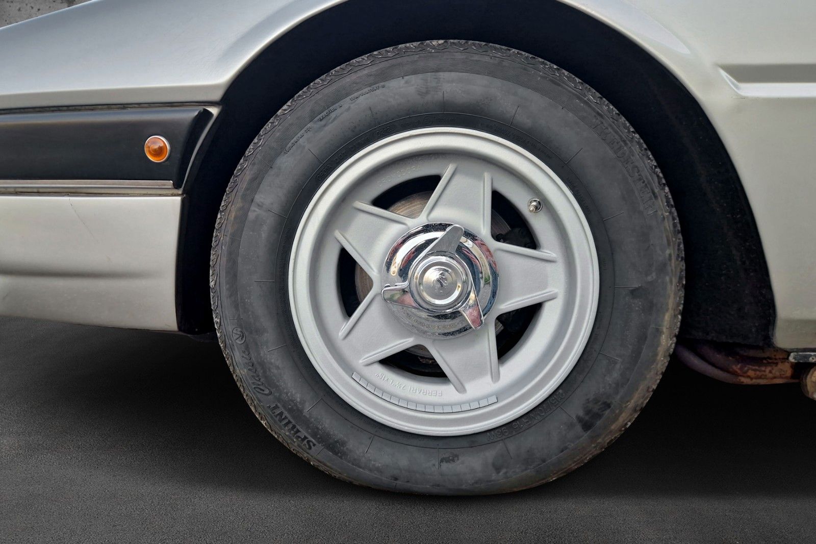 Fahrzeugabbildung Ferrari 365 GT/4 2+2 *GTC Motor*