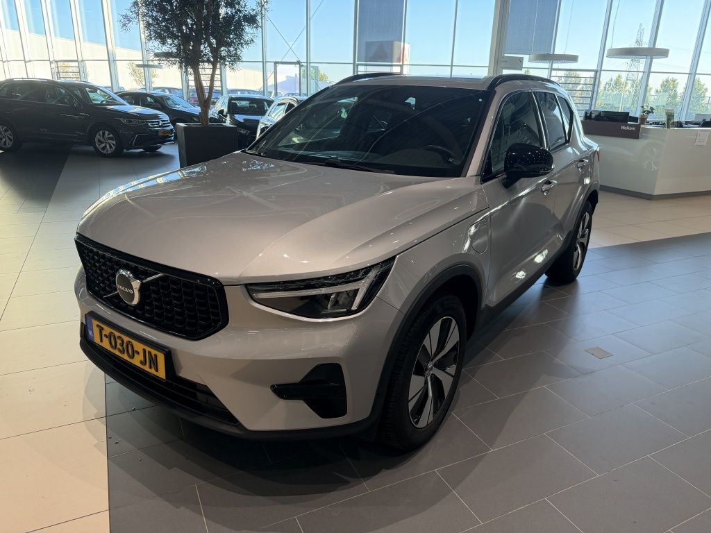Volvo XC40 1.5 T4 Plus Dark