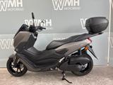 Yamaha NMax 125  mit Top Case Halter  - YAMAHA NMAX 125
