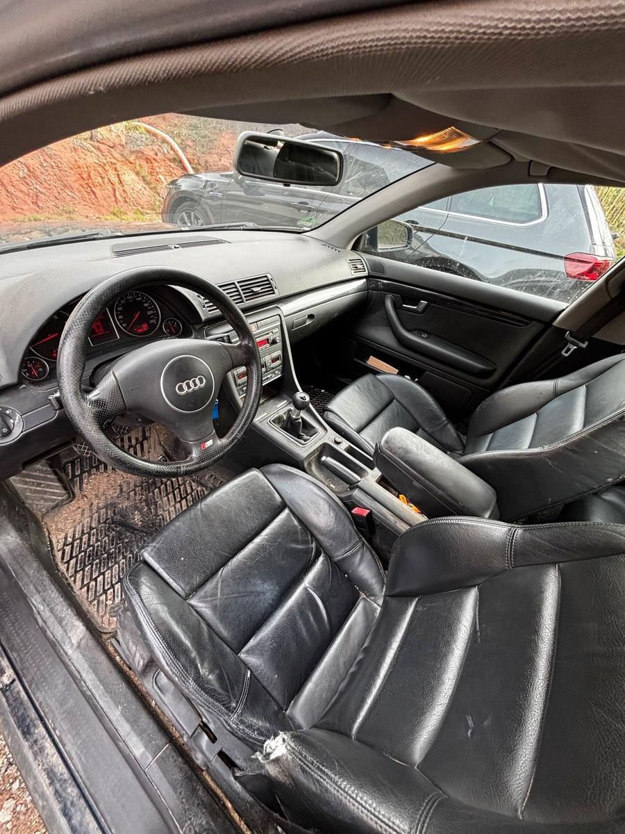 Audi A4 2004 — двигун 163 HP (120kW)
