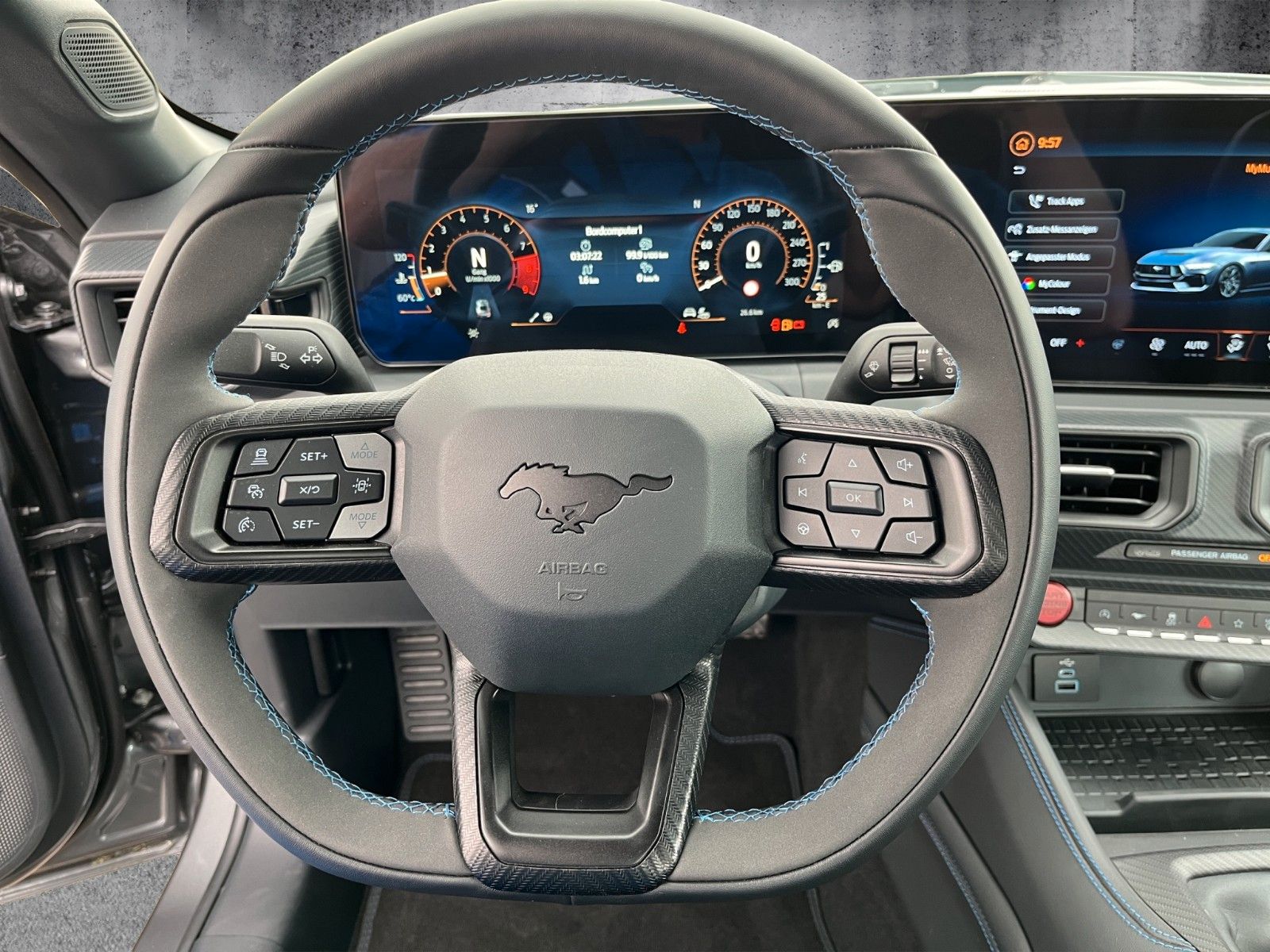 Fahrzeugabbildung Ford Mustang Fastback 5.0 Ti-VCT V8 334 Dark Horse