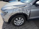 Volkswagen Tiguan Highline BMT/Start-Stopp 4Motion - Volkswagen: Unfallwagen