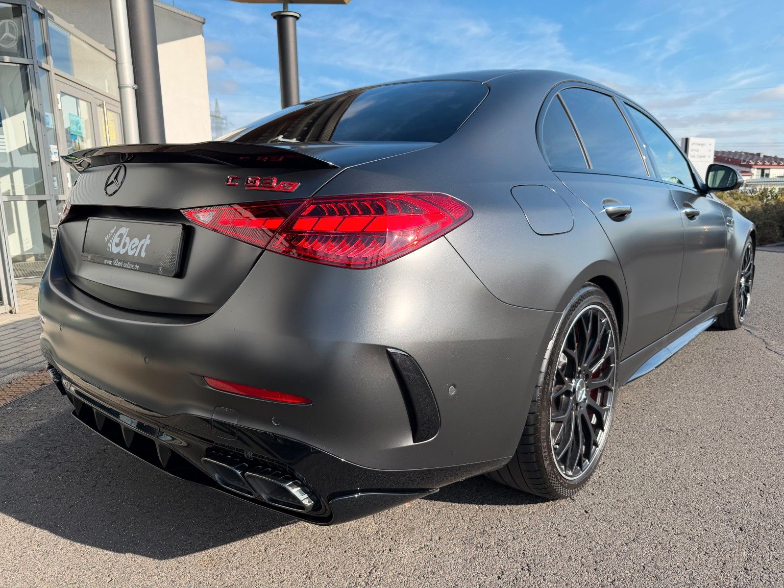 Fahrzeugabbildung Mercedes-Benz C 63 SE AMG DRIVERS+BURM+HUD+SKLIM+PANO+NAPPA